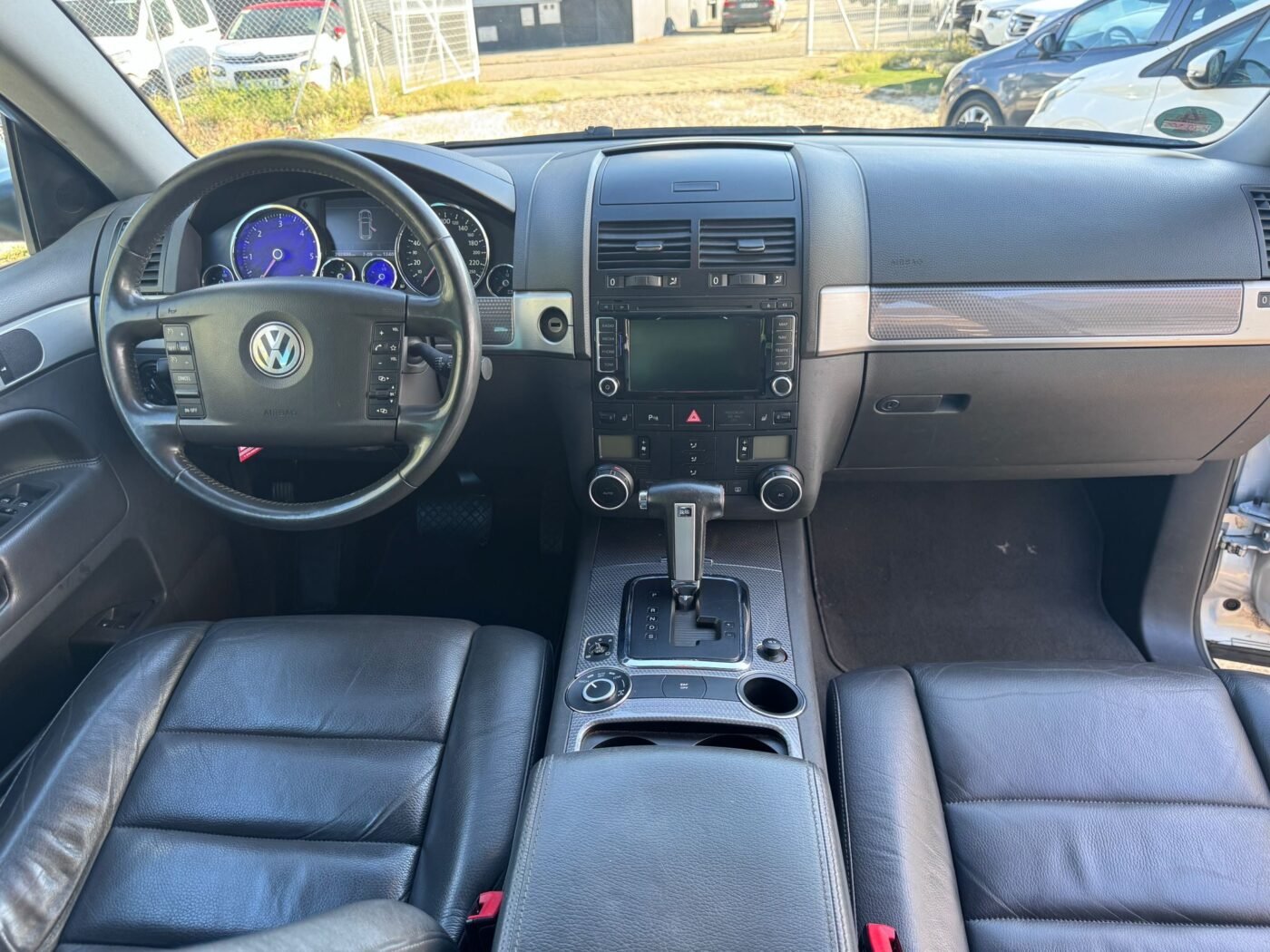 VOLKSWAGEN Touareg 2.5 R5 TDI 174 +Motion 5p Tip