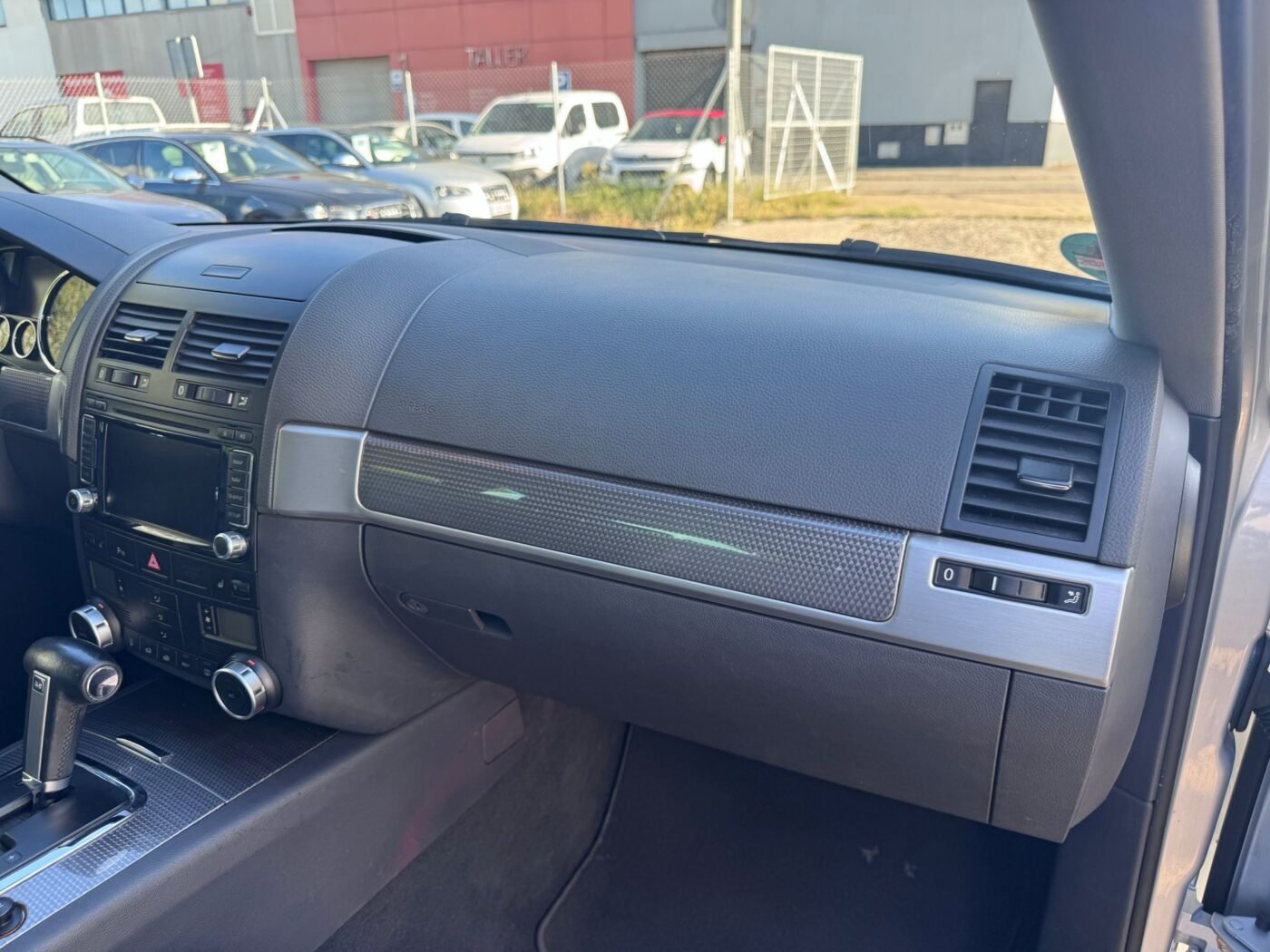 VOLKSWAGEN Touareg 2.5 R5 TDI 174 +Motion 5p Tip