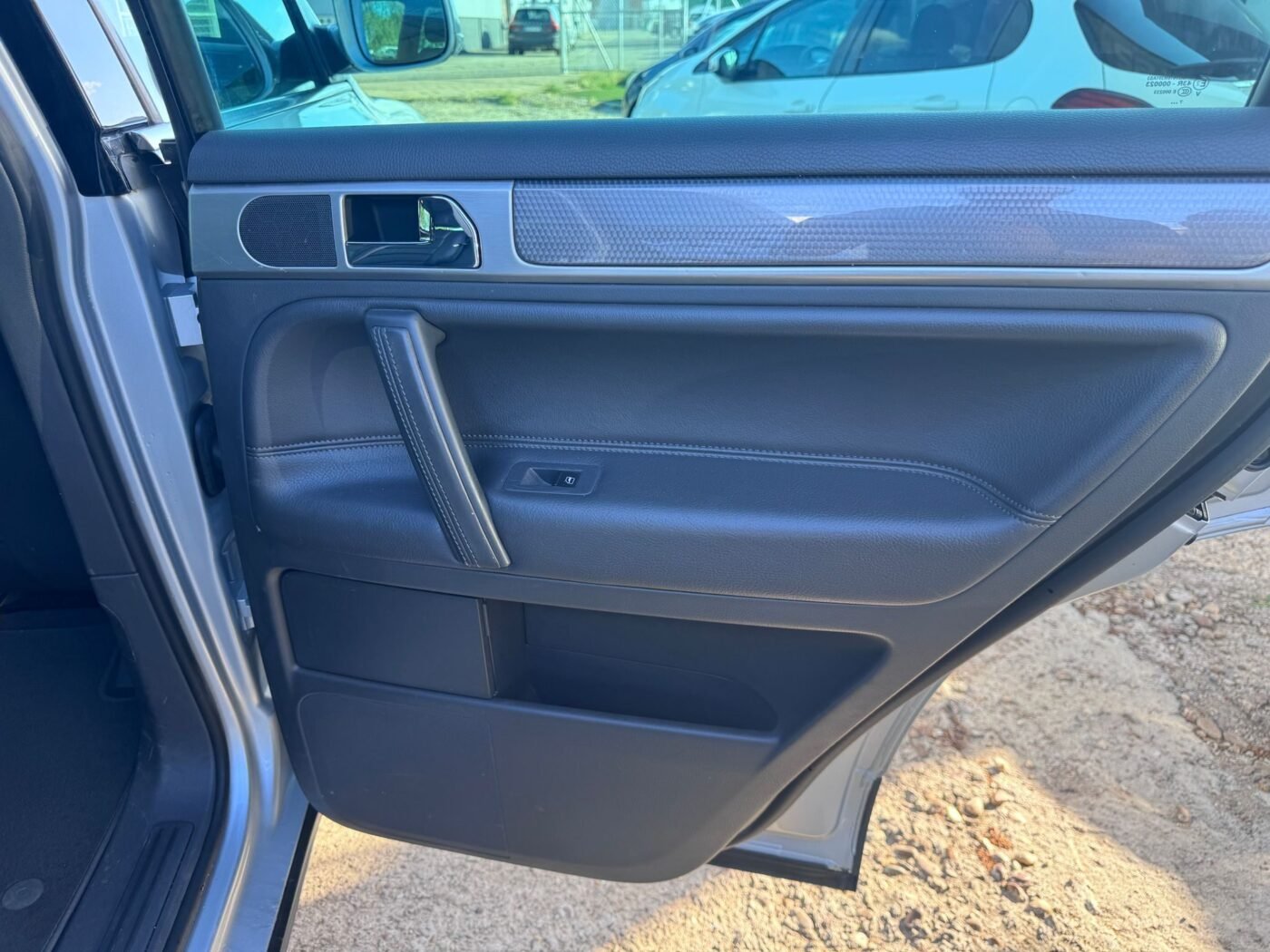 VOLKSWAGEN Touareg 2.5 R5 TDI 174 +Motion 5p Tip