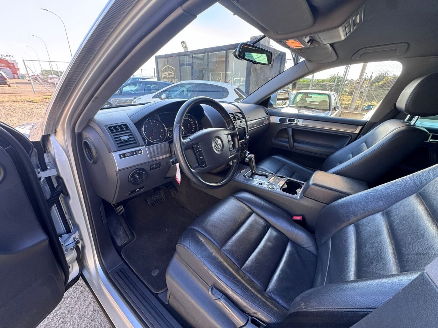 VOLKSWAGEN Touareg 2.5 R5 TDI 174 +Motion 5p Tip