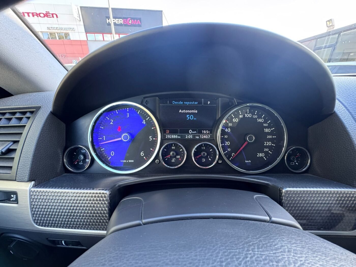 VOLKSWAGEN Touareg 2.5 R5 TDI 174 +Motion 5p Tip