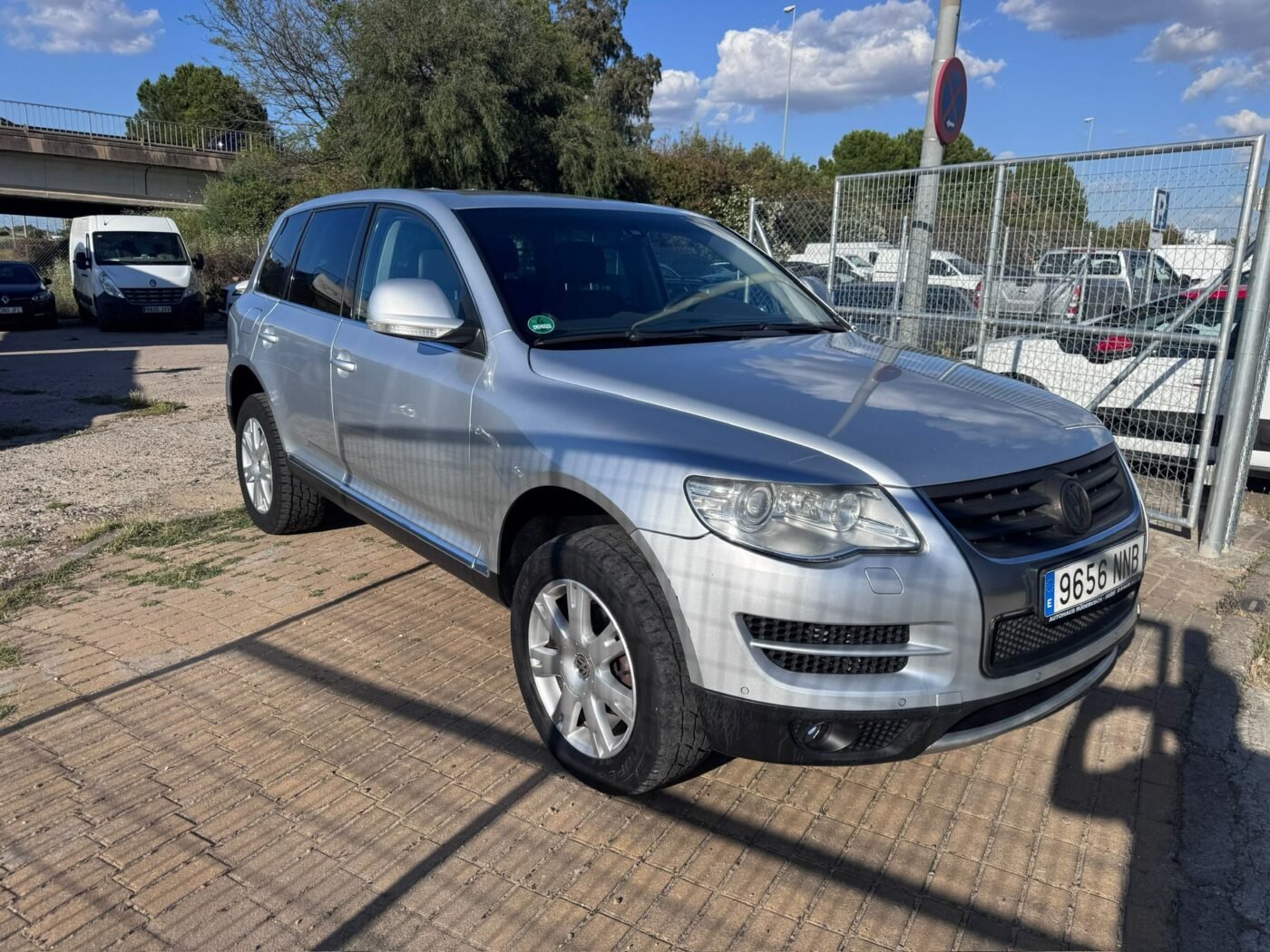 VOLKSWAGEN Touareg 2.5 R5 TDI 174 +Motion 5p Tip