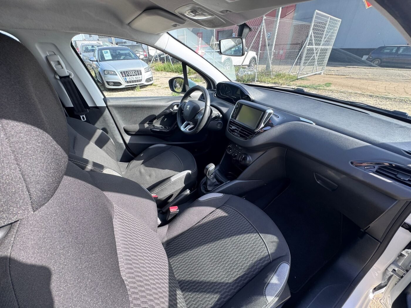 PEUGEOT 208 1.6 BlueHDi 75 Active 5p