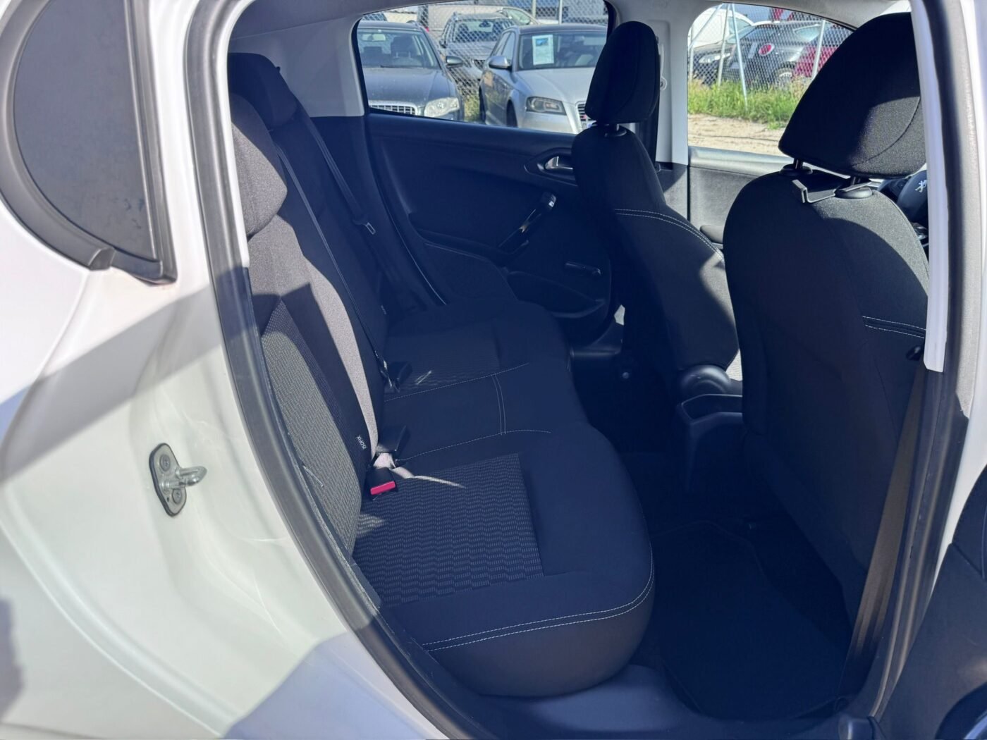 PEUGEOT 208 1.6 BlueHDi 75 Active 5p