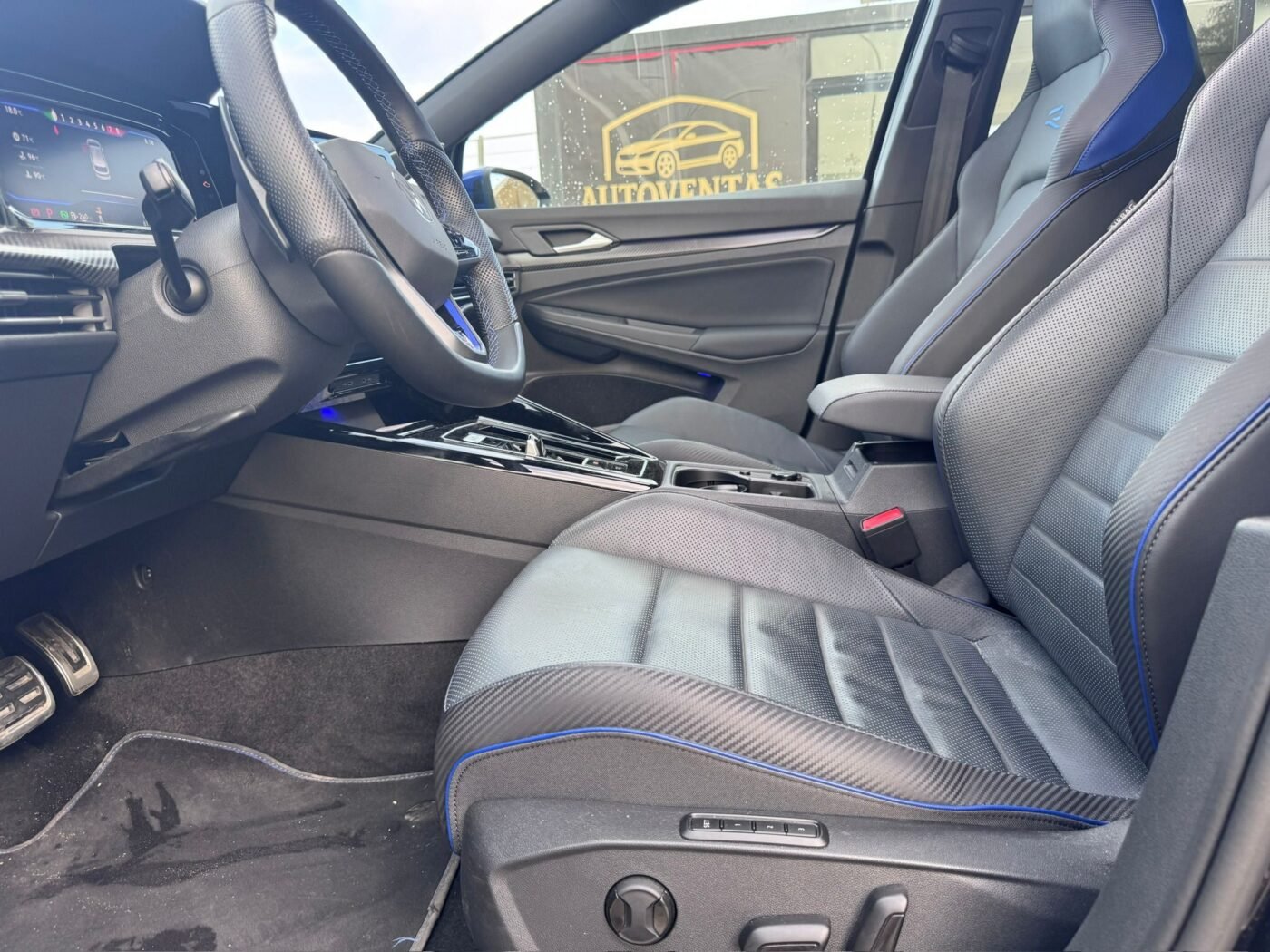 VOLKSWAGEN Golf VIII Triple R 20Years Motosport
