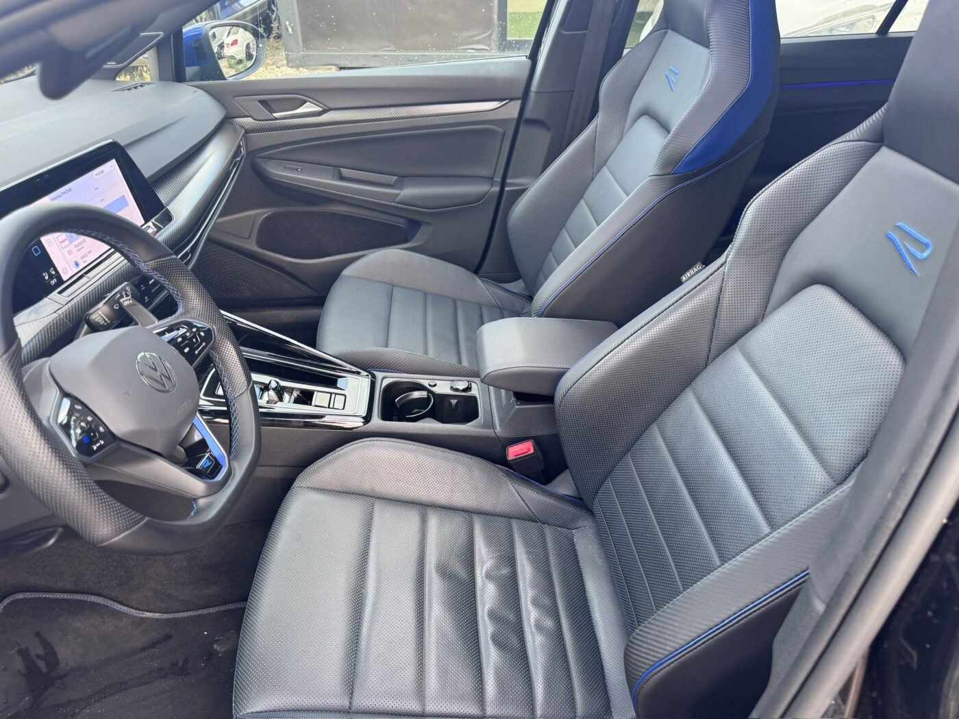 VOLKSWAGEN Golf VIII Triple R 20Years Motosport