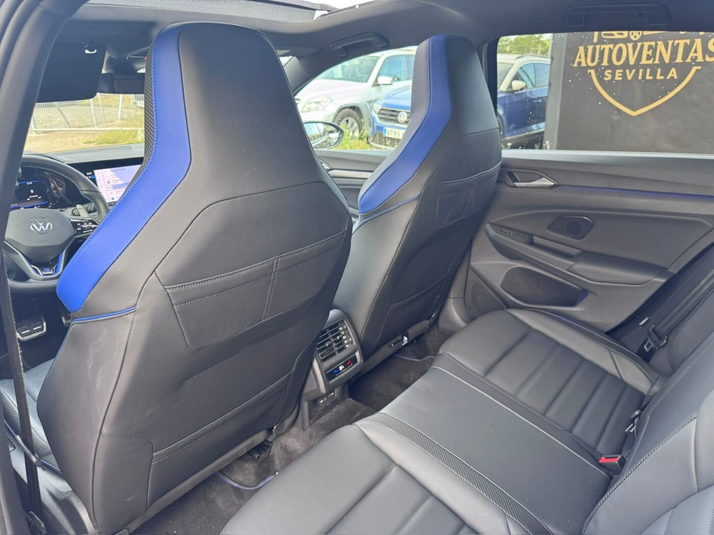VOLKSWAGEN Golf VIII Triple R 20Years Motosport