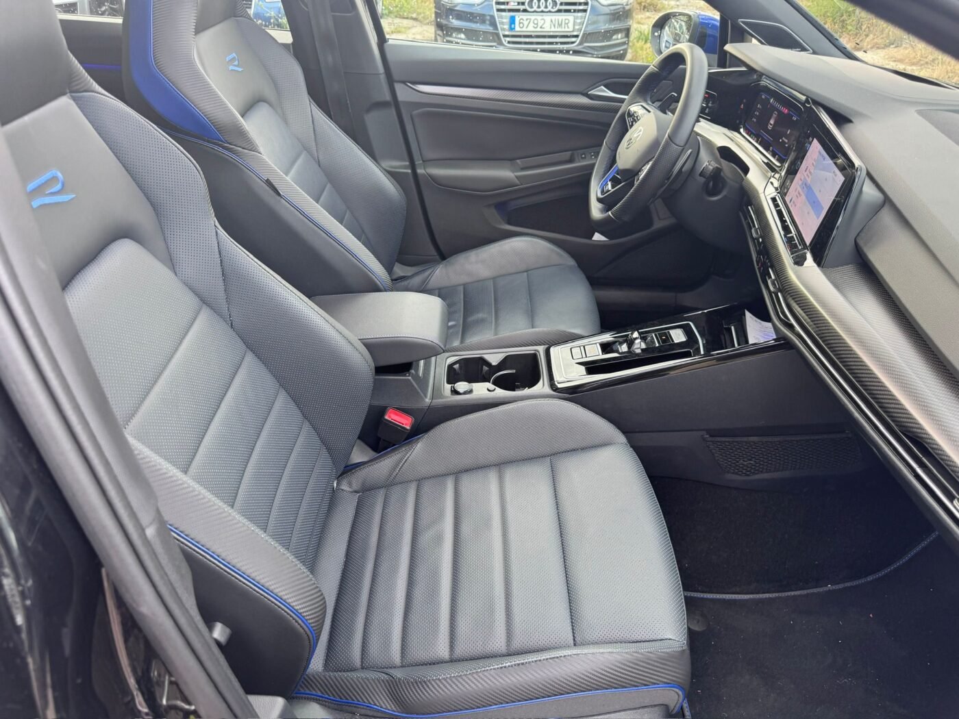 VOLKSWAGEN Golf VIII Triple R 20Years Motosport