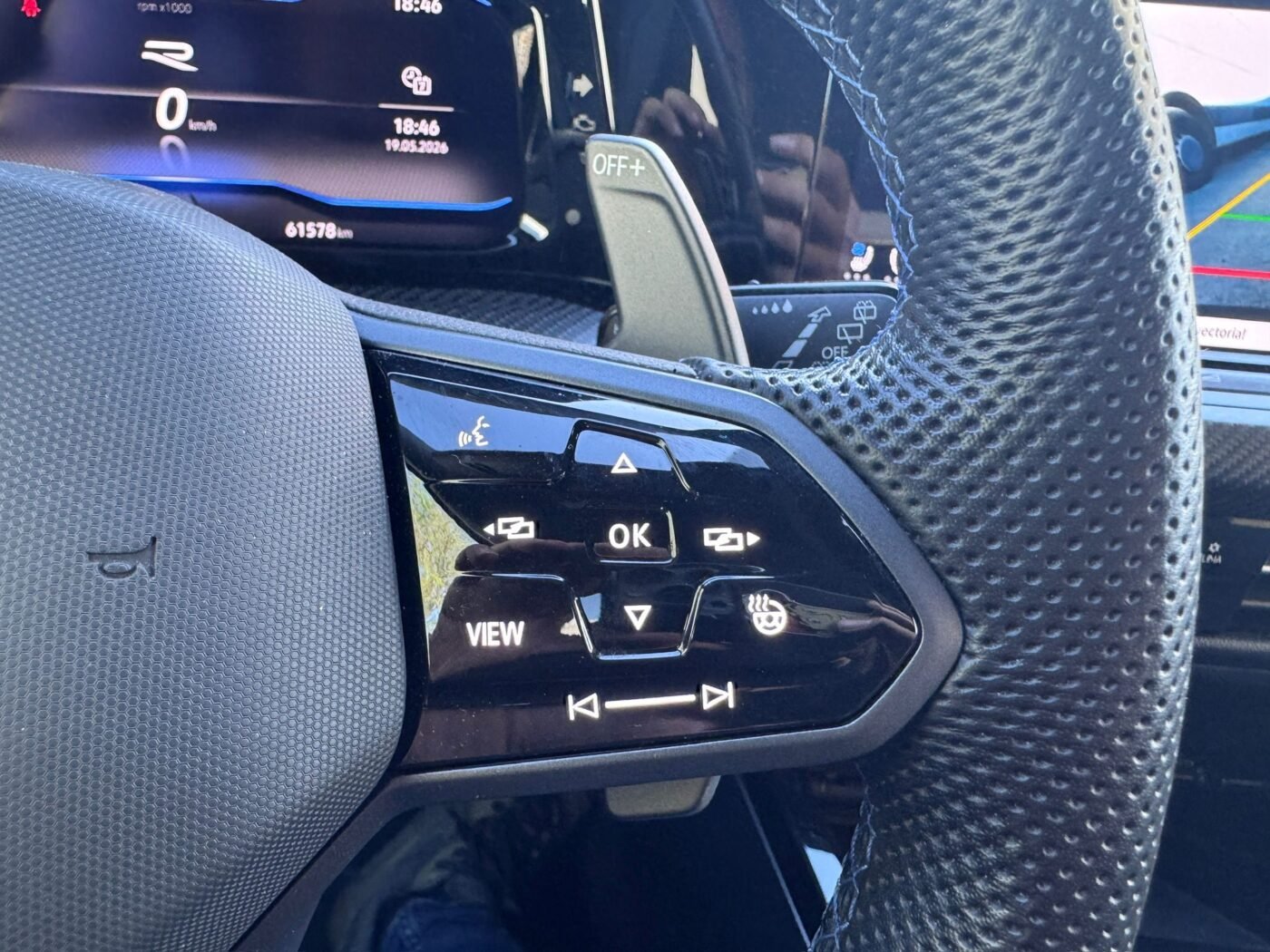 VOLKSWAGEN Golf VIII Triple R 20Years Motosport