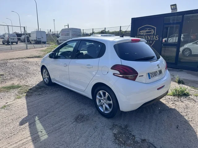 PEUGEOT 208 1.6 BlueHDi 75 Active 5p