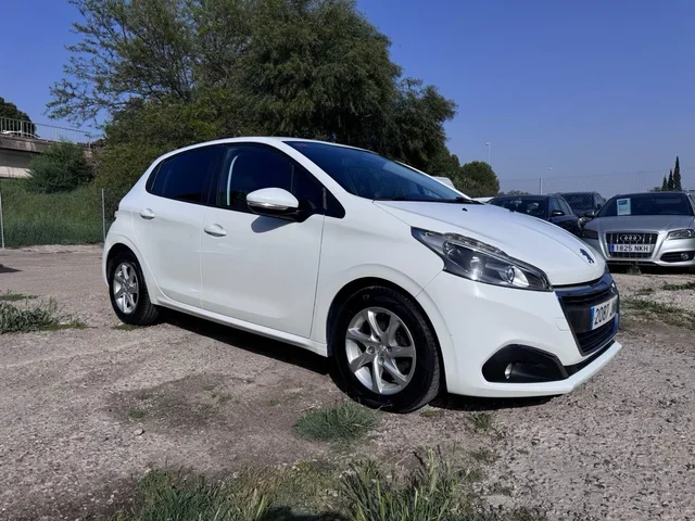 PEUGEOT 208 1.6 BlueHDi 75 Active 5p