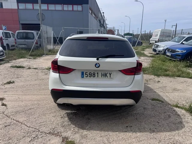 BMW X1 E84 18d 143 sDrive 5p