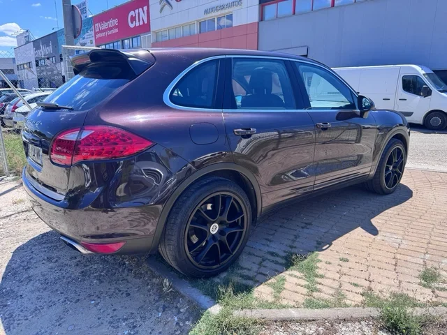 PORSCHE Cayenne  Diesel 3.0 V6 245 5p tip
