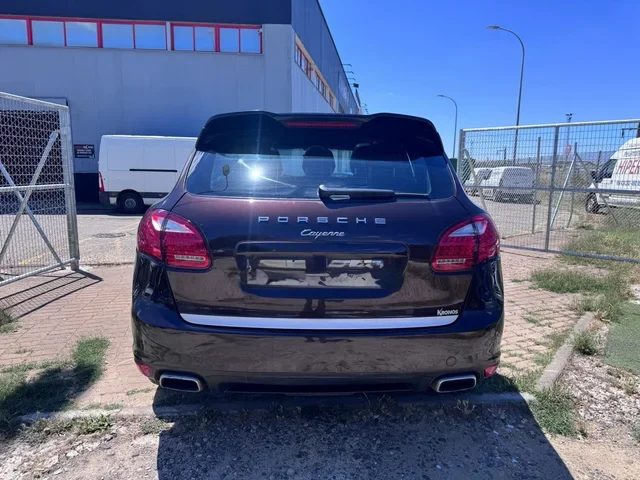 PORSCHE Cayenne  Diesel 3.0 V6 245 5p tip