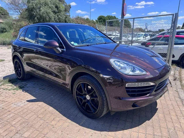 PORSCHE Cayenne  Diesel 3.0 V6 245 5p tip