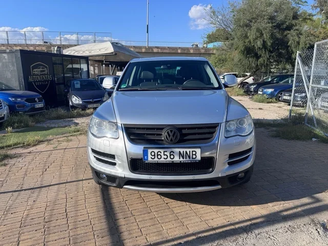 VOLKSWAGEN Touareg 2.5 R5 TDI 174 +Motion 5p Tip